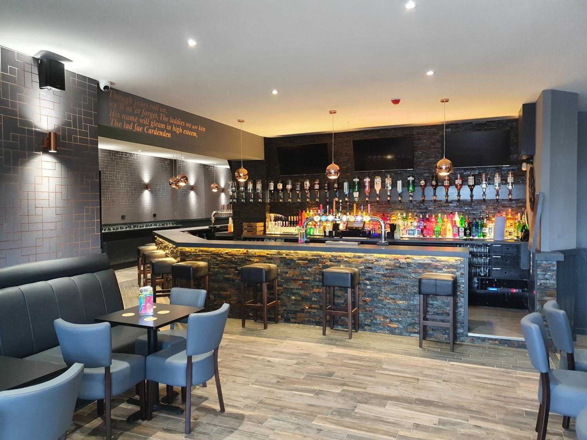 The Queens Hotel Cardenden Bagian luar foto